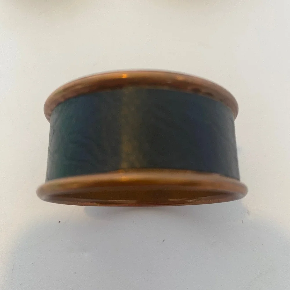 Napkin Rings Set of 4‎ Black Copper Tone Excellent Faux Leather Inlay